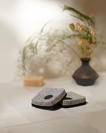 The Ionic Counter Sponge
